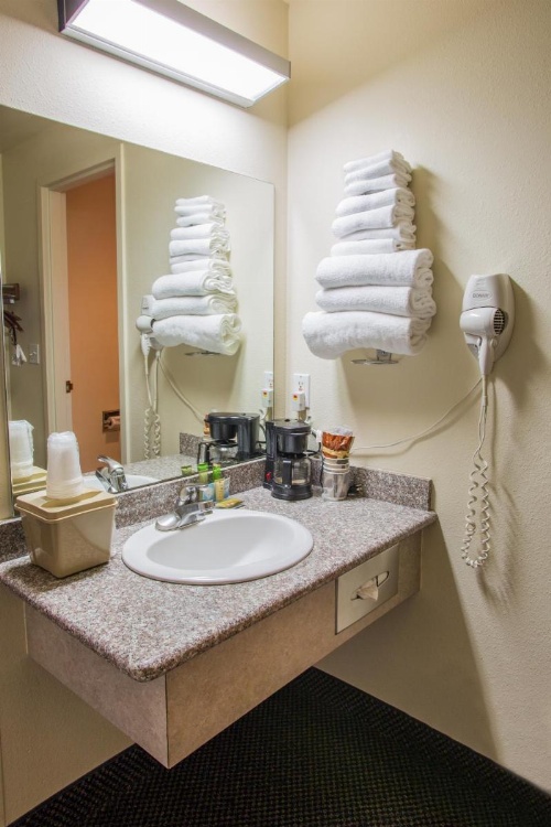 Cedars Inn image 10